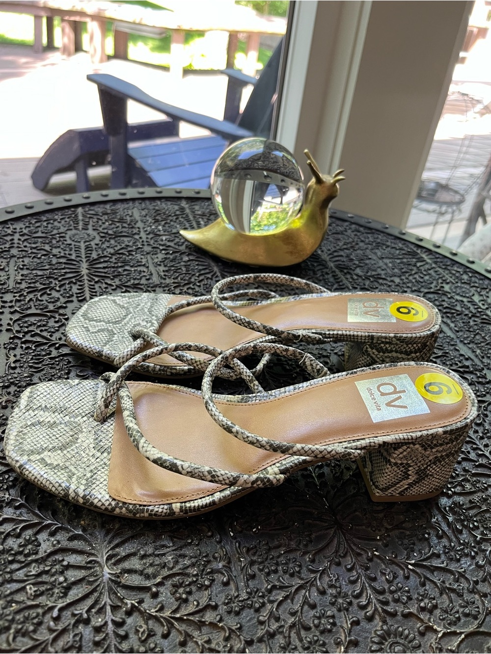 NEW DV DOLCE VITA SNAKESKIN PRINT BLOCK HEEL SANDALS GREY WHITE 9